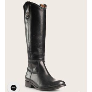 FRYE Boots never worn size 7